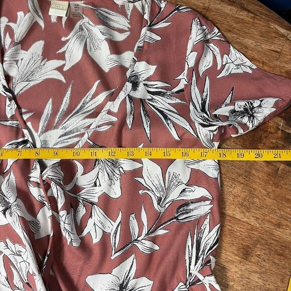 Roxy Floral Wrap Dress Cap Sleeves Womens 4 Waist Tie Mauve Indie Low Neckline - Picture 14 of 15